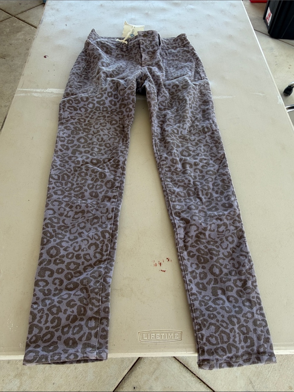 NWT Blue Essence Gray Leopard Print Skinny Jeans